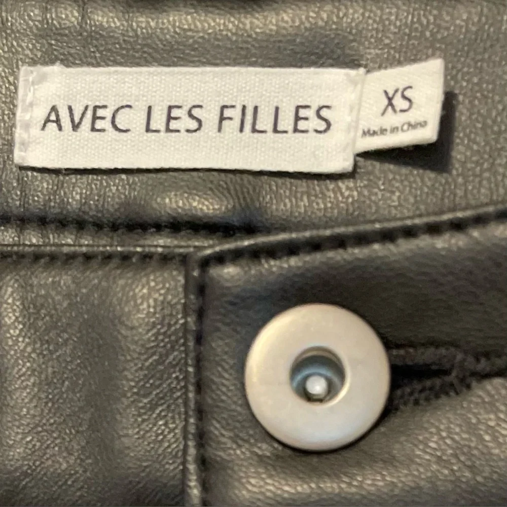 Avec Les Filles Faux Leather Pants in Black - Picture 10 of 11